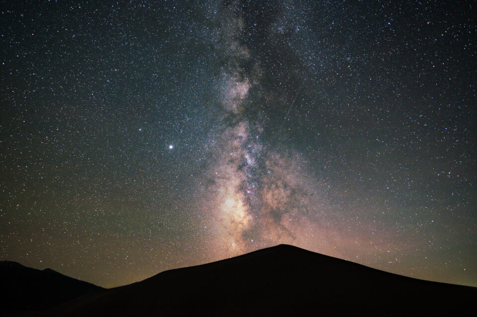 Reguła 500 kontra reguła NPF: szybkość migawki w astrofotografii